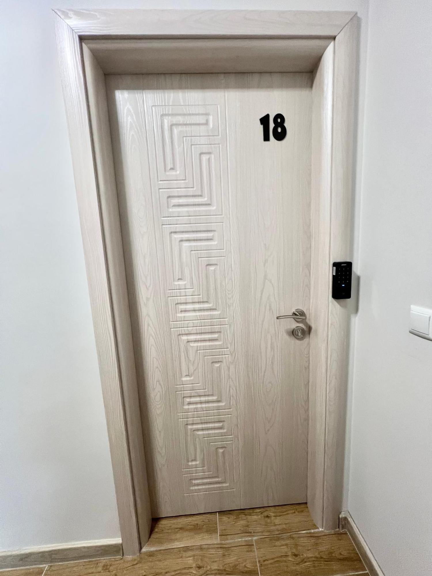 Green Park Apartments And Rooms For Guests アセノヴグラト エクステリア 写真